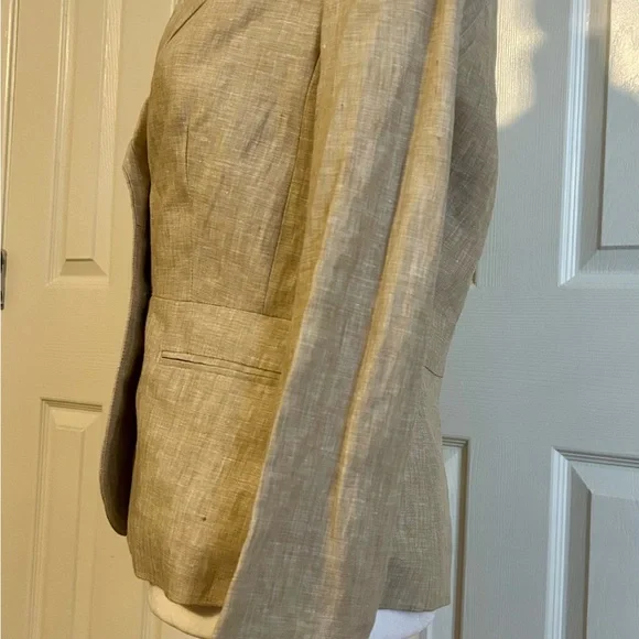 Banana Republic Linen Blazer - Picture 8 of 8